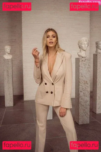 Viktoria Sonntag Onlyfans Photo Gallery 