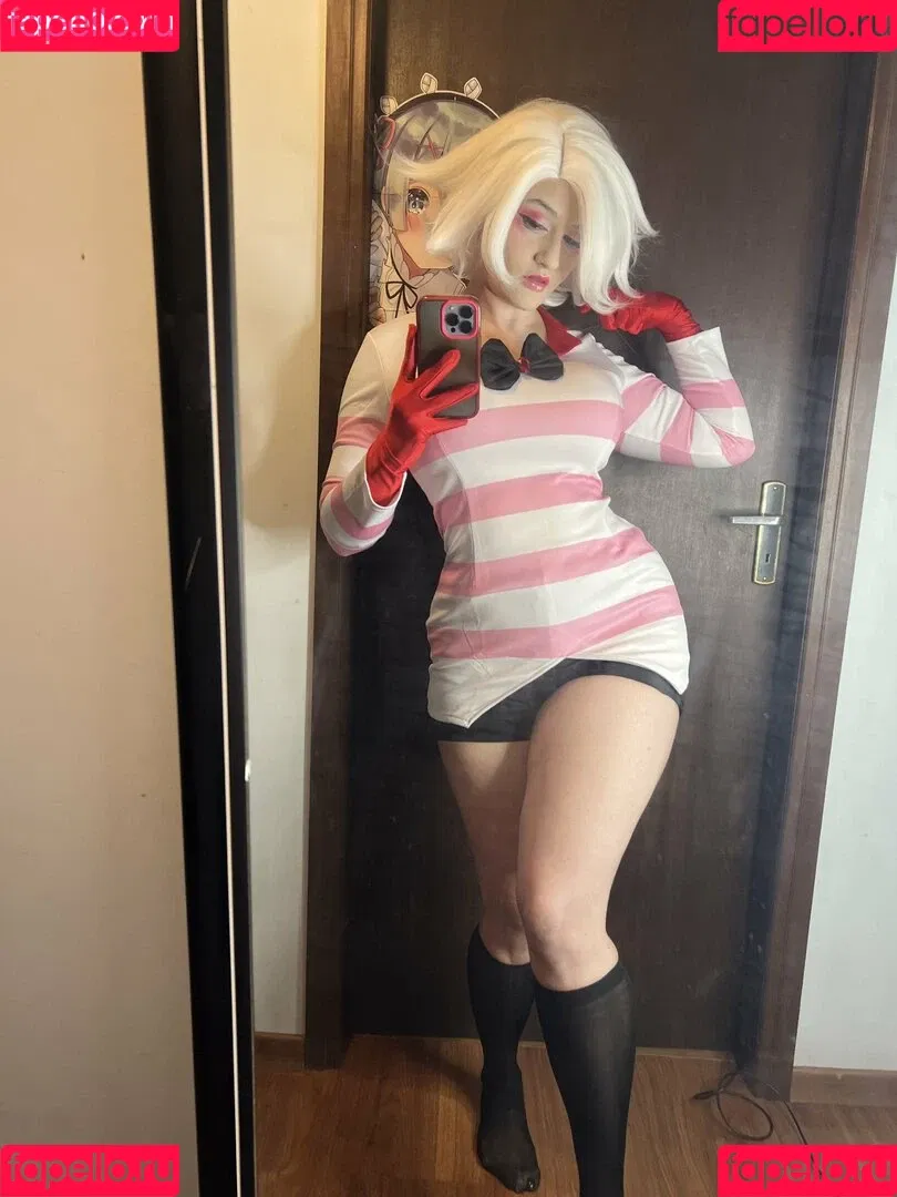 Natsumi Louise Onlyfans Photo Gallery 