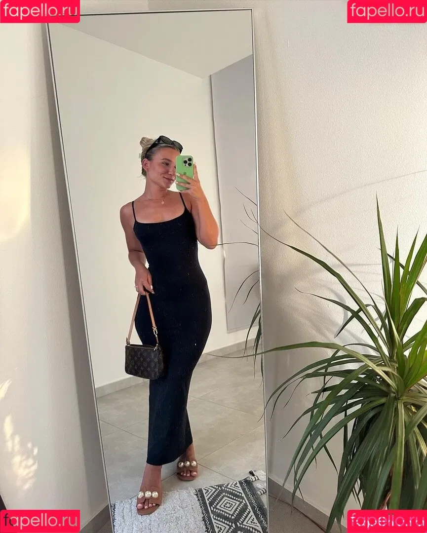 Alina Wachinger Onlyfans Photo Gallery 