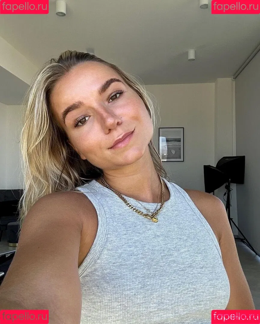 Alina Wachinger Onlyfans Photo Gallery 