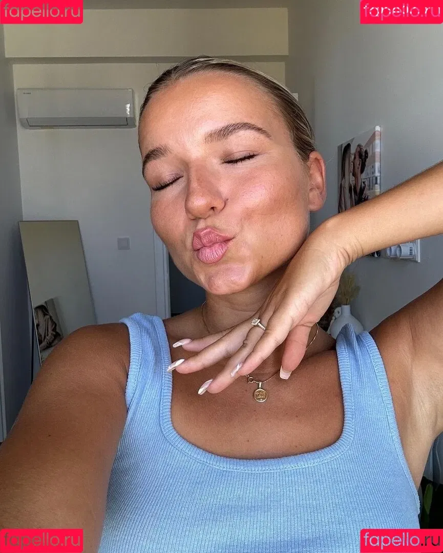 Alina Wachinger Onlyfans Photo Gallery 