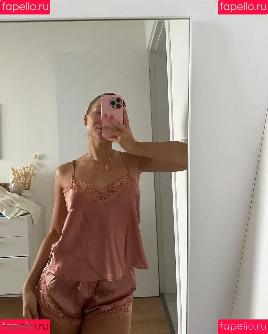 Alina Wachinger Onlyfans Photo Gallery 