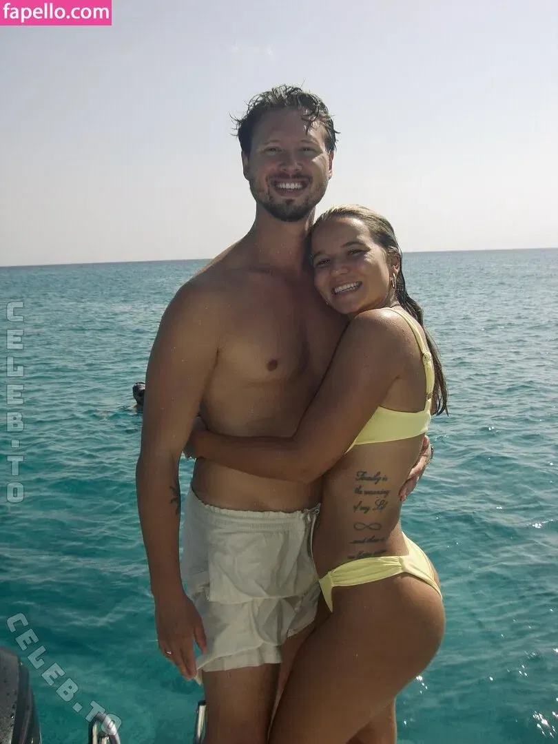 Alina Wachinger Onlyfans Photo Gallery 