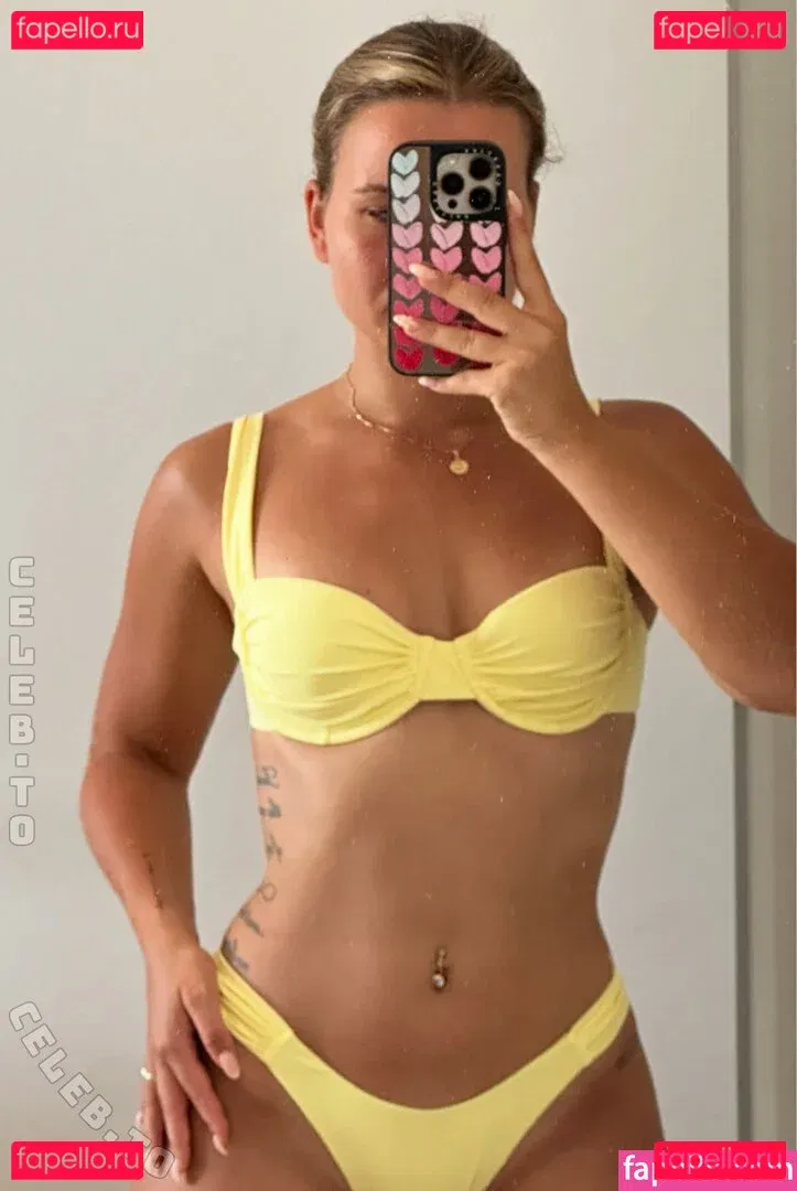 Alina Wachinger Onlyfans Photo Gallery 