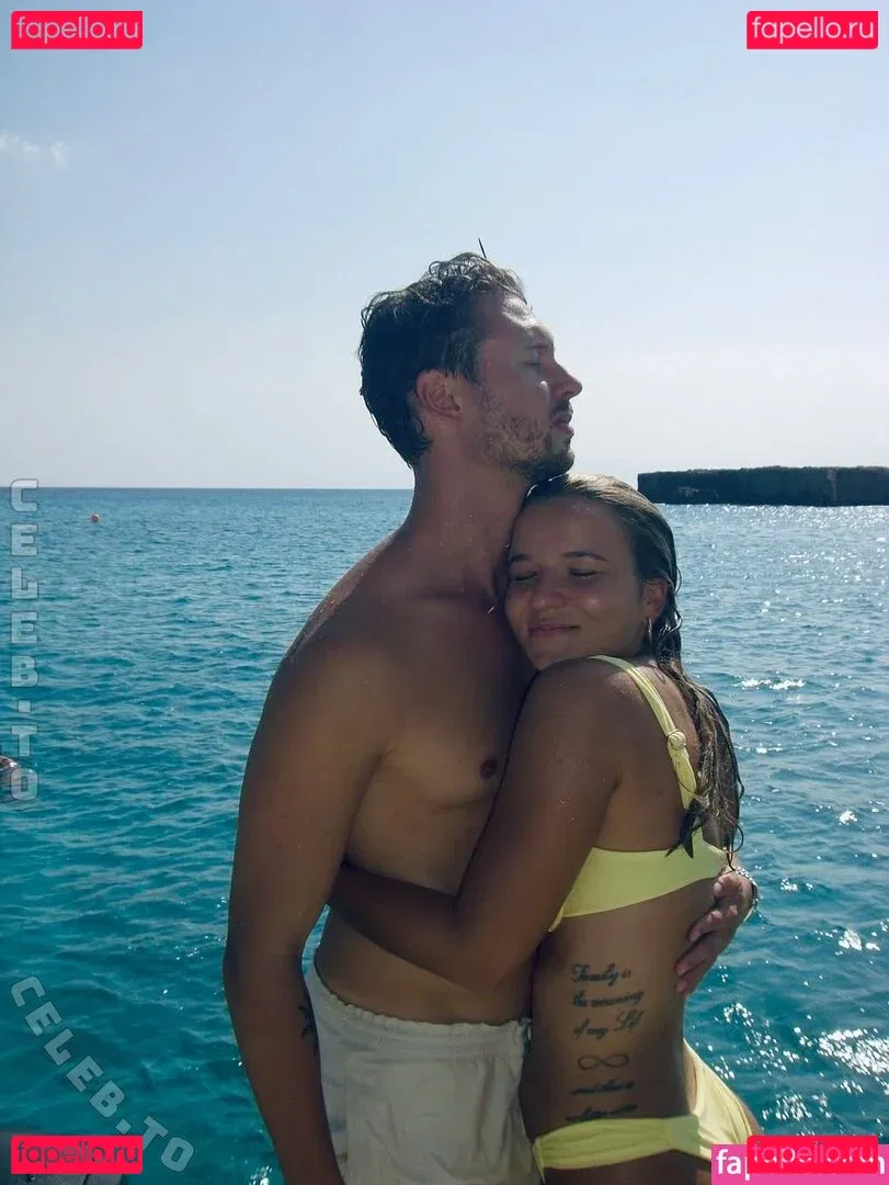 Alina Wachinger Onlyfans Photo Gallery 