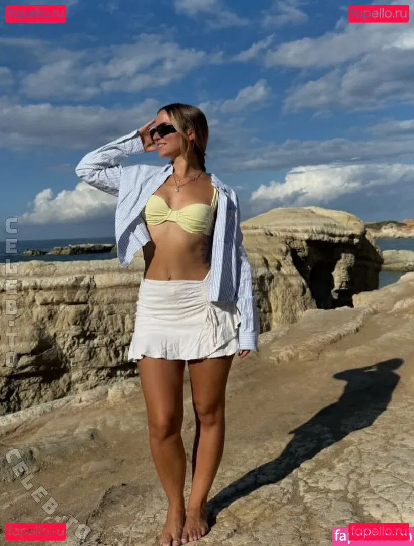 Alina Wachinger Onlyfans Photo Gallery 