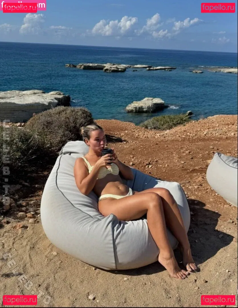 Alina Wachinger Onlyfans Photo Gallery 