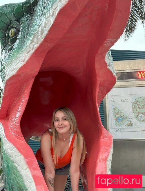 Alina Wachinger Onlyfans Photo Gallery 