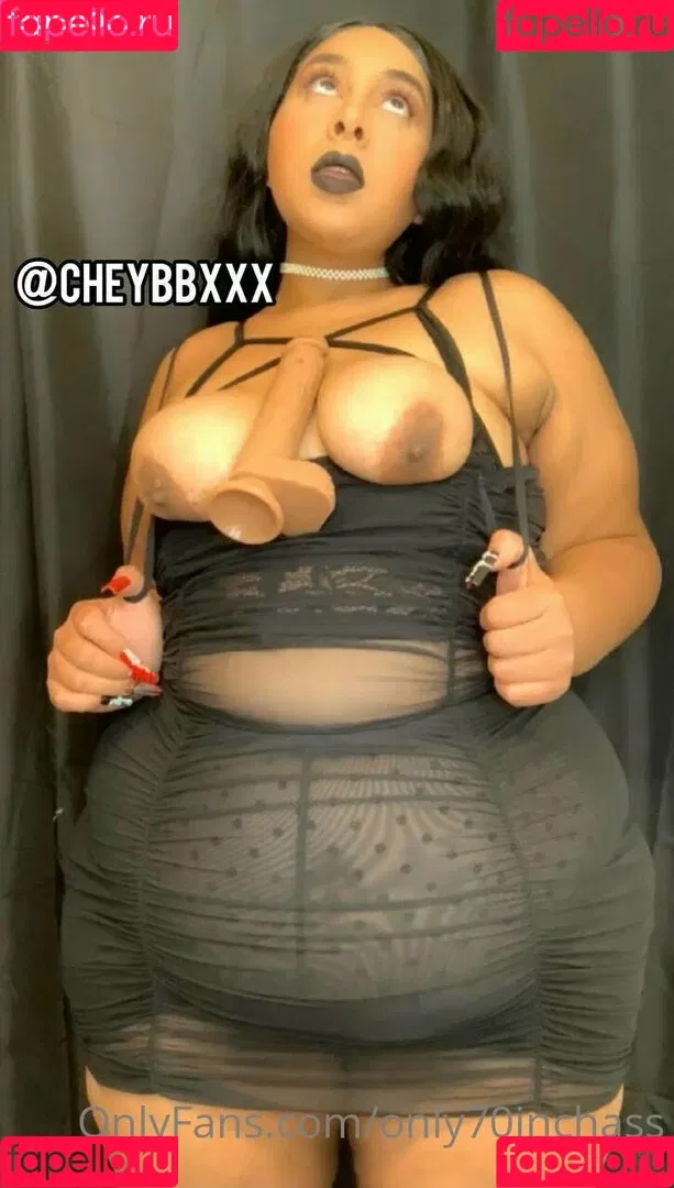 only70inchass Onlyfans Photo Gallery 