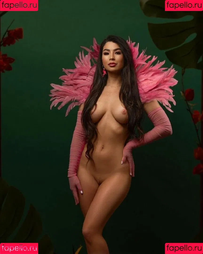 Caroline Kwan Onlyfans Photo Gallery 
