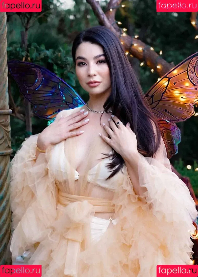 Caroline Kwan Onlyfans Photo Gallery 