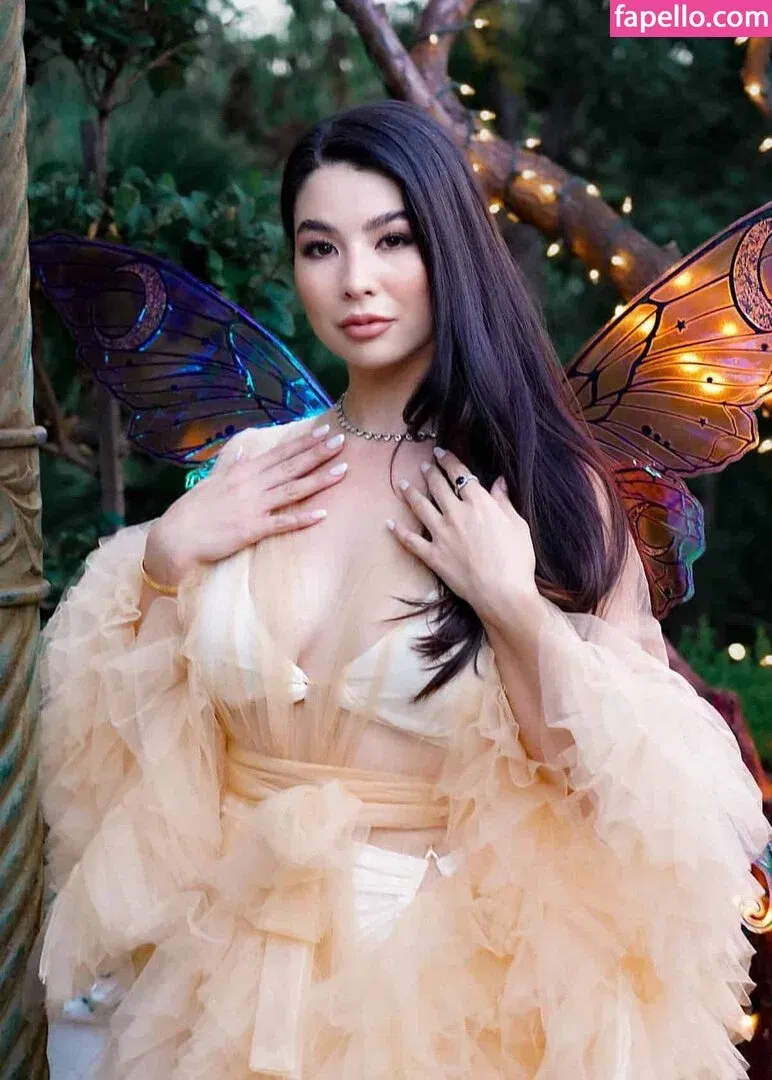 Caroline Kwan Onlyfans Photo Gallery 