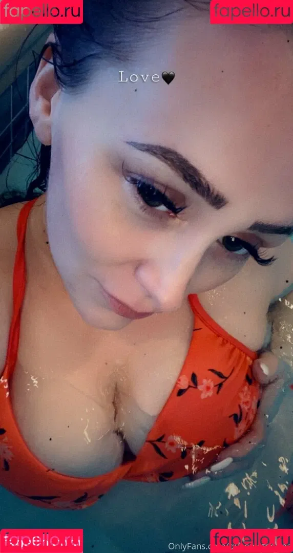 queeniethofree Onlyfans Photo Gallery 