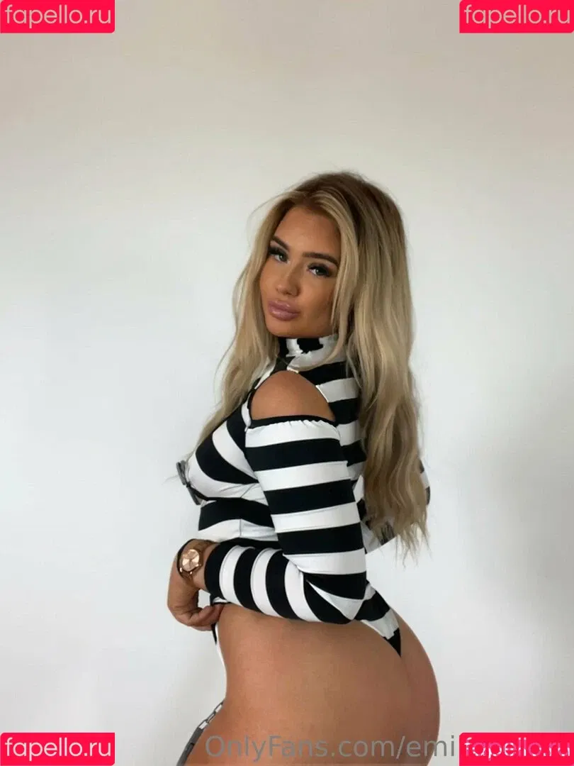 emilymrlor Onlyfans Photo Gallery 