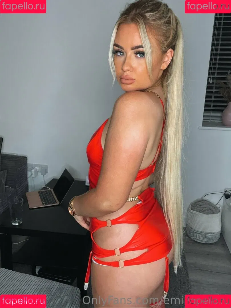 emilymrlor Onlyfans Photo Gallery 
