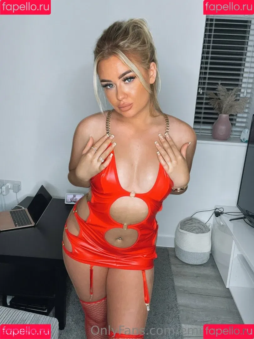 emilymrlor Onlyfans Photo Gallery 