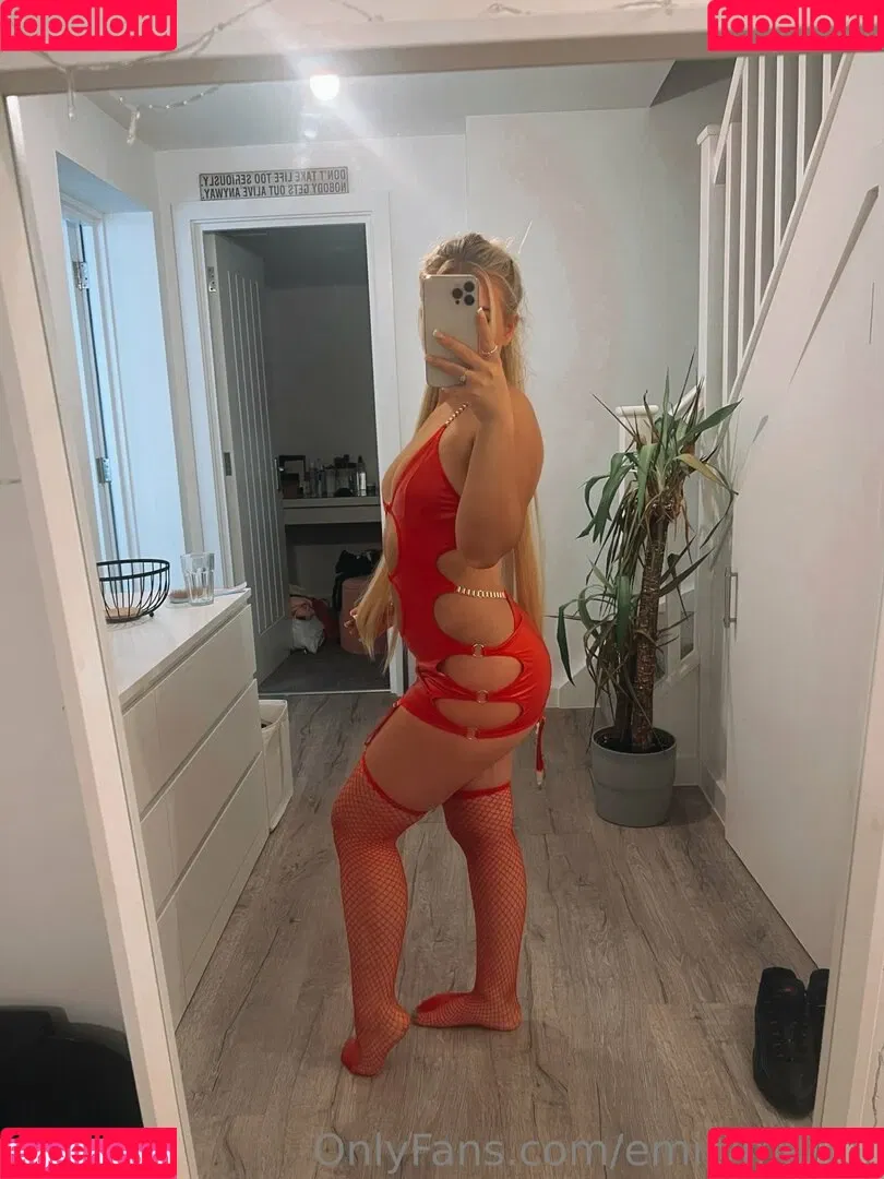 emilymrlor Onlyfans Photo Gallery 