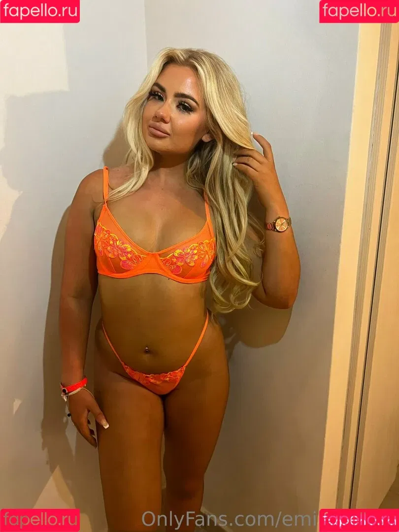 emilymrlor Onlyfans Photo Gallery 