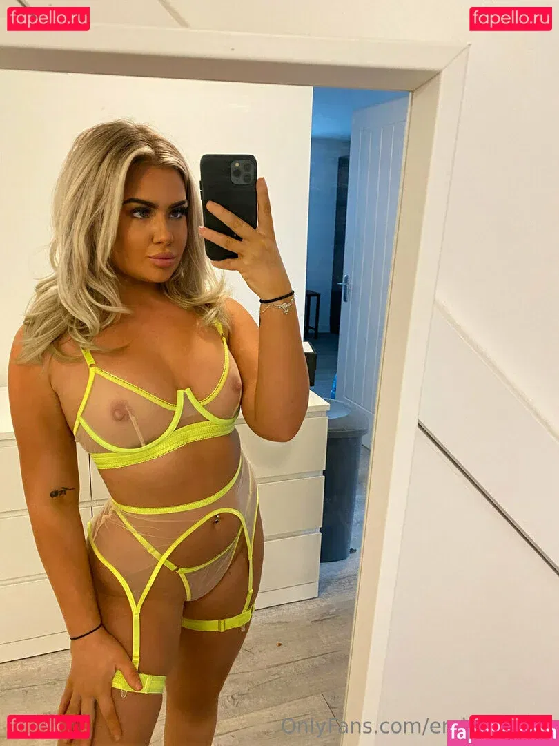 emilymrlor Onlyfans Photo Gallery 