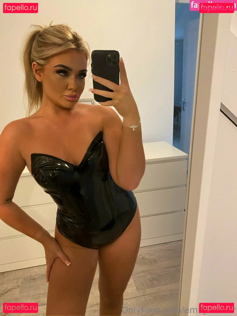 emilymrlor Onlyfans Photo Gallery 