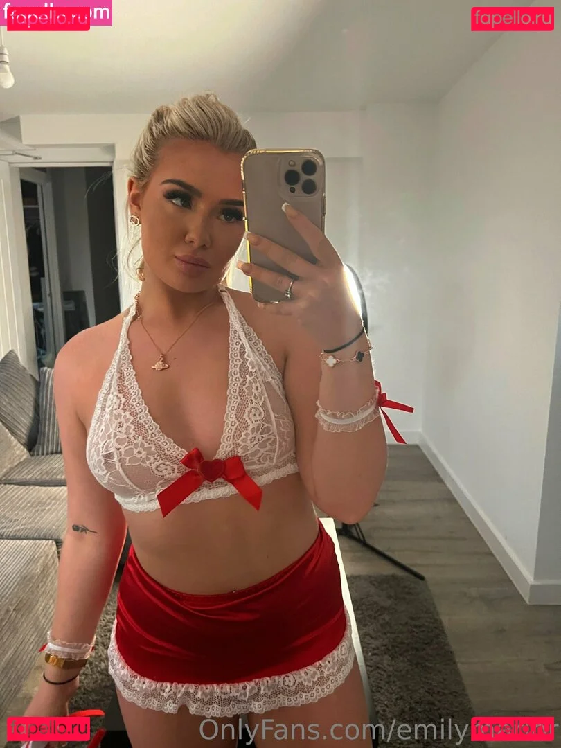 emilymrlor Onlyfans Photo Gallery 