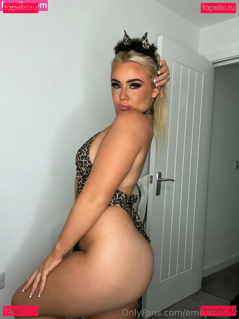 emilymrlor Onlyfans Photo Gallery 
