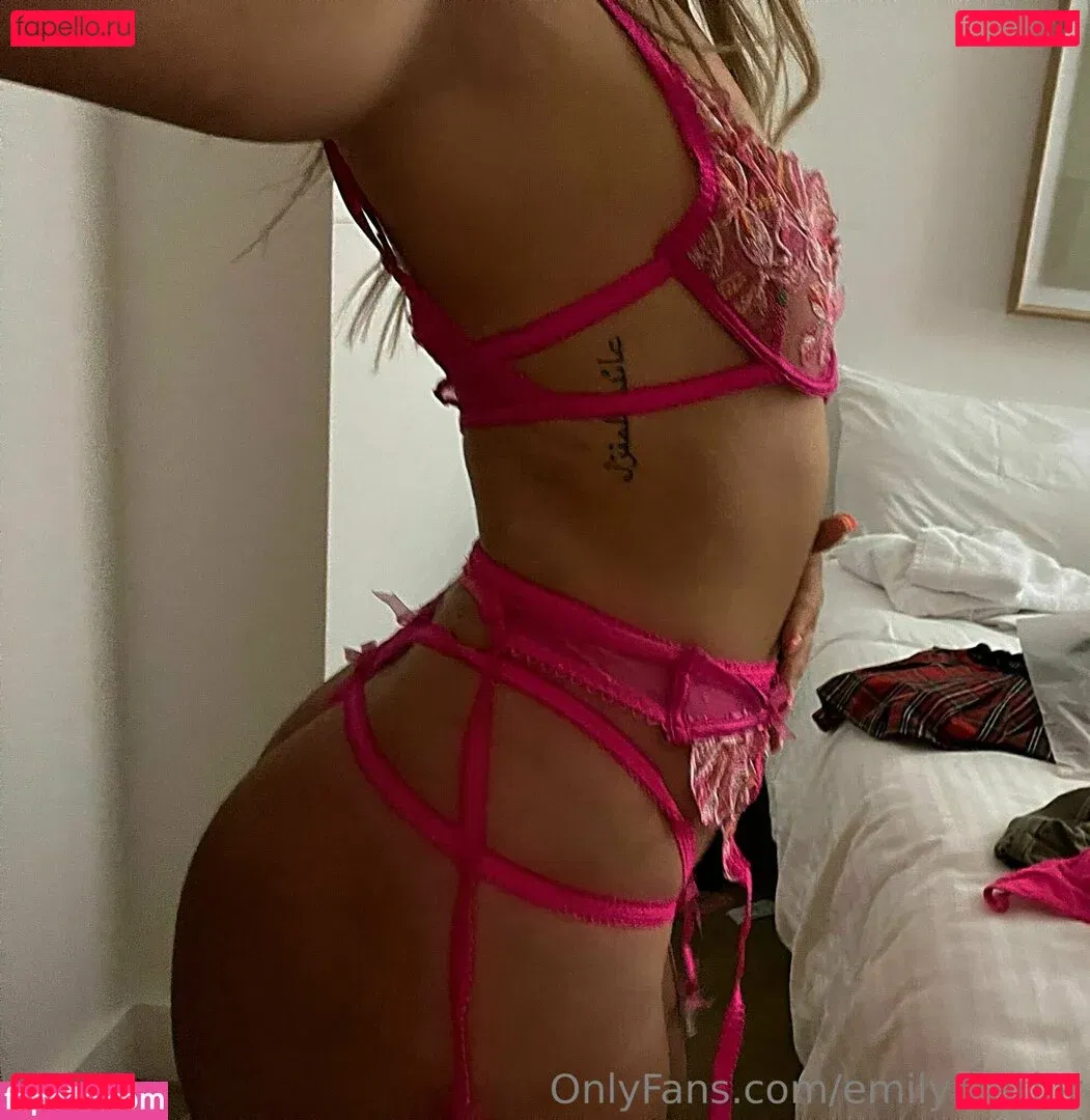 emilymrlor Onlyfans Photo Gallery 