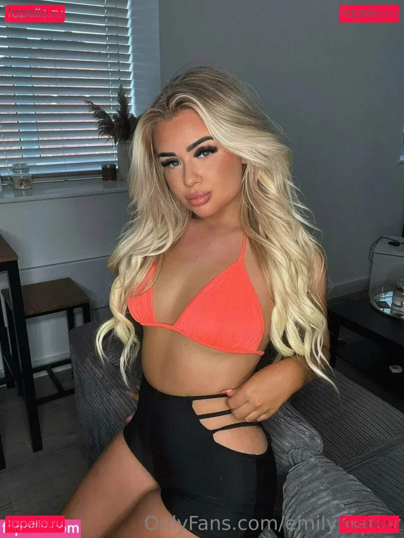 emilymrlor Onlyfans Photo Gallery 