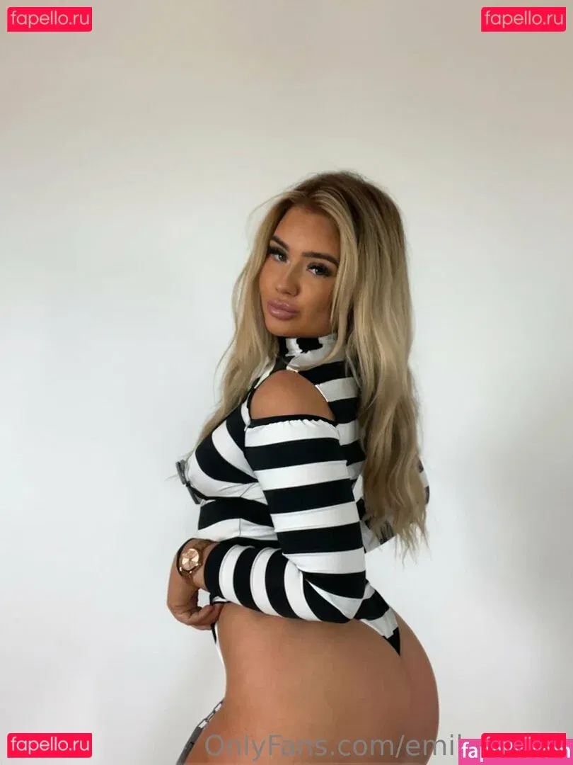 emilymrlor Onlyfans Photo Gallery 