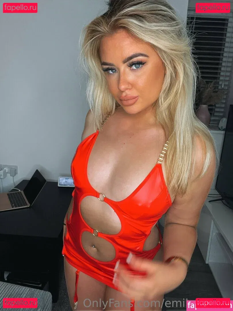 emilymrlor Onlyfans Photo Gallery 