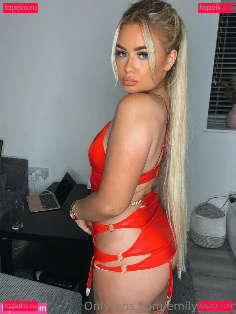 emilymrlor Onlyfans Photo Gallery 
