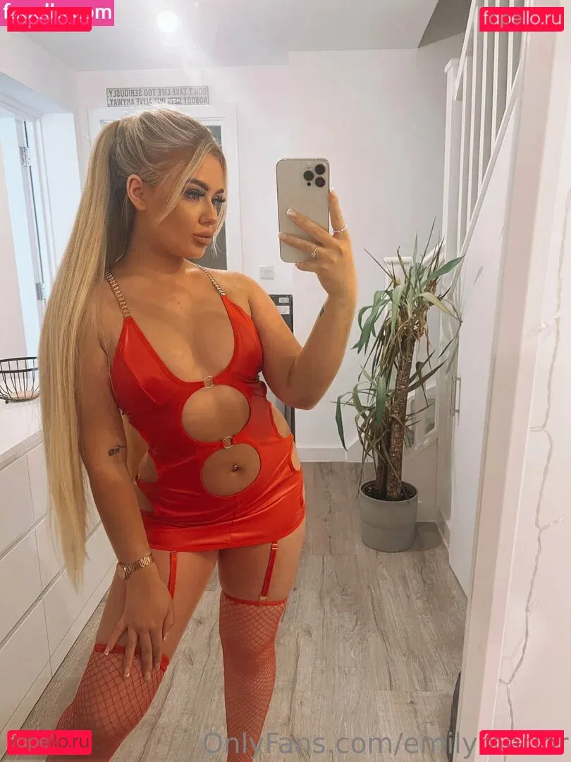 emilymrlor Onlyfans Photo Gallery 