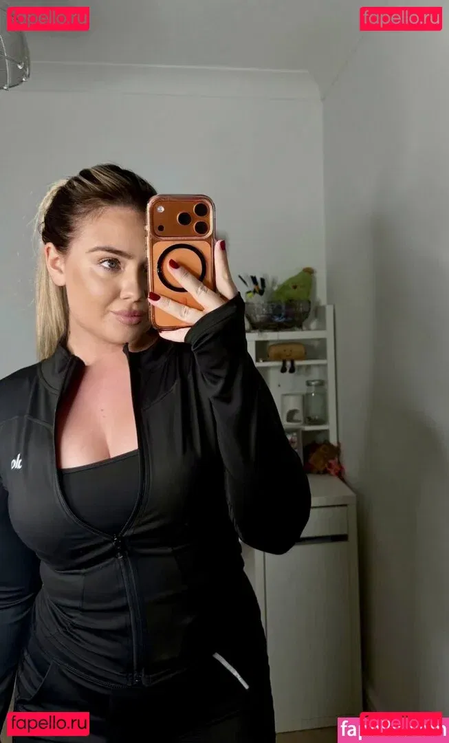 emilymrlor Onlyfans Photo Gallery 