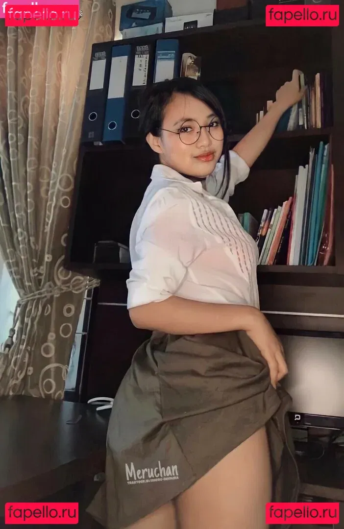 MeruChan Onlyfans Photo Gallery 