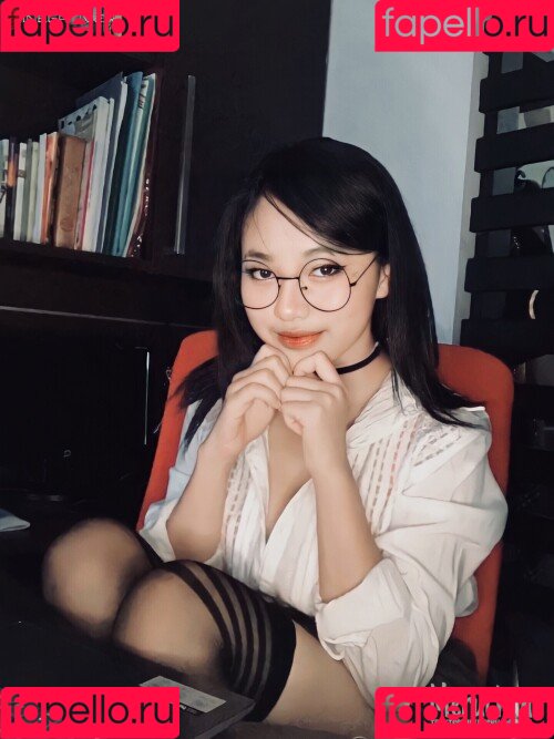 MeruChan Onlyfans Photo Gallery 