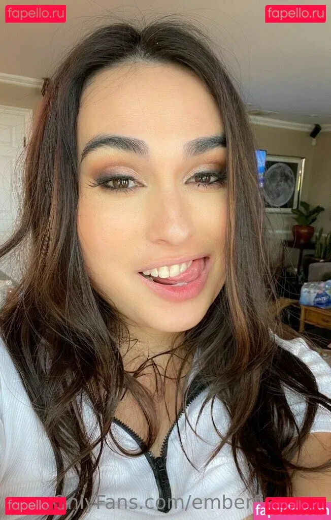 emberfieravip Onlyfans Photo Gallery 