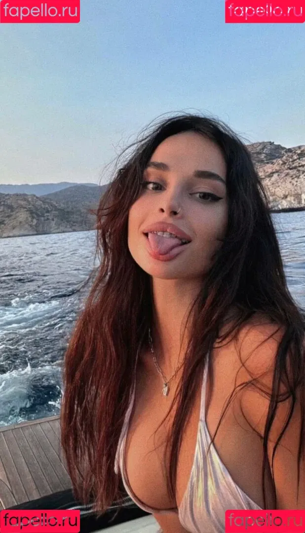 unrealcobain Onlyfans Photo Gallery 