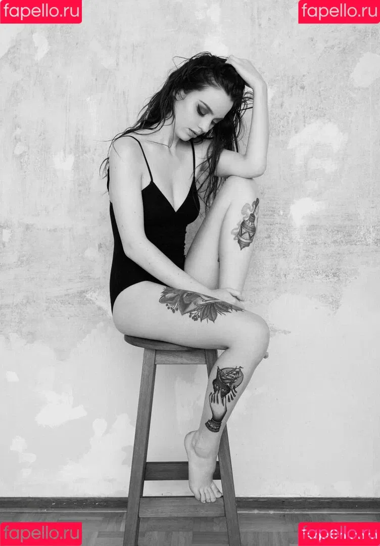 Julia Crds Onlyfans Photo Gallery 