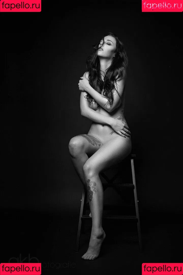 Julia Crds Onlyfans Photo Gallery 