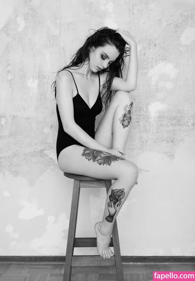 Julia Crds Onlyfans Photo Gallery 