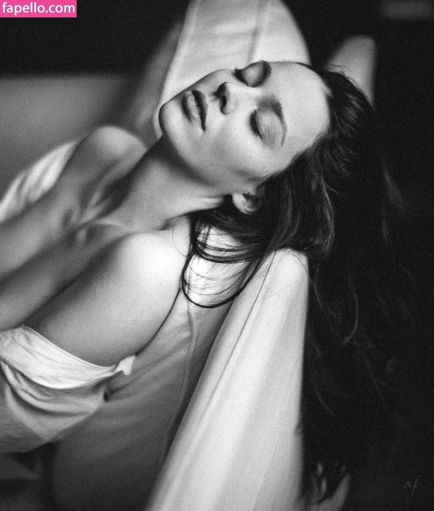 Julia Crds Onlyfans Photo Gallery 