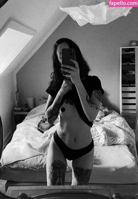 Julia Crds Onlyfans Photo Gallery 