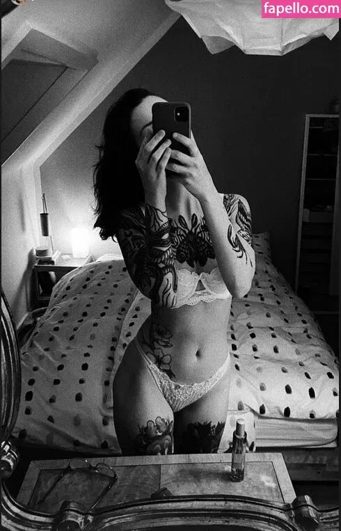 Julia Crds Onlyfans Photo Gallery 