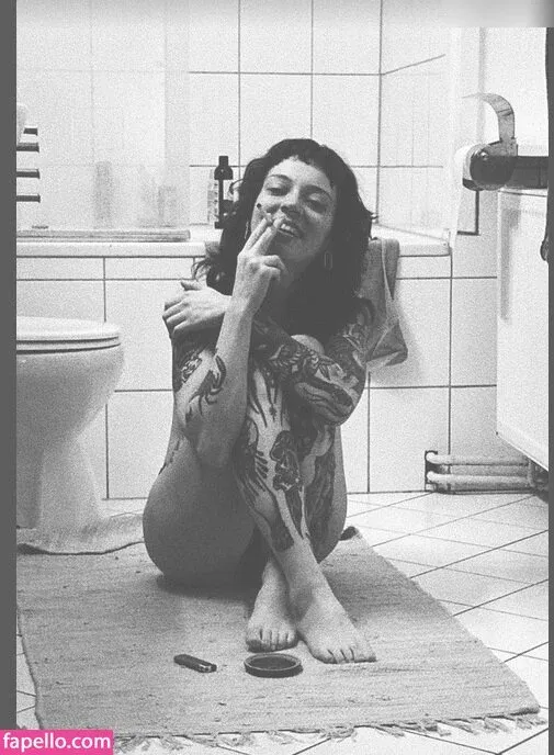 Julia Crds Onlyfans Photo Gallery 