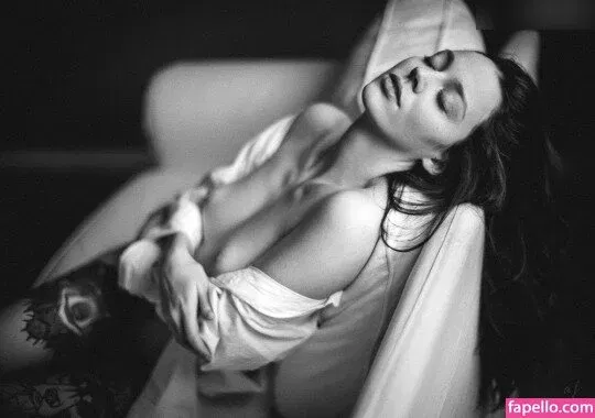 Julia Crds Onlyfans Photo Gallery 