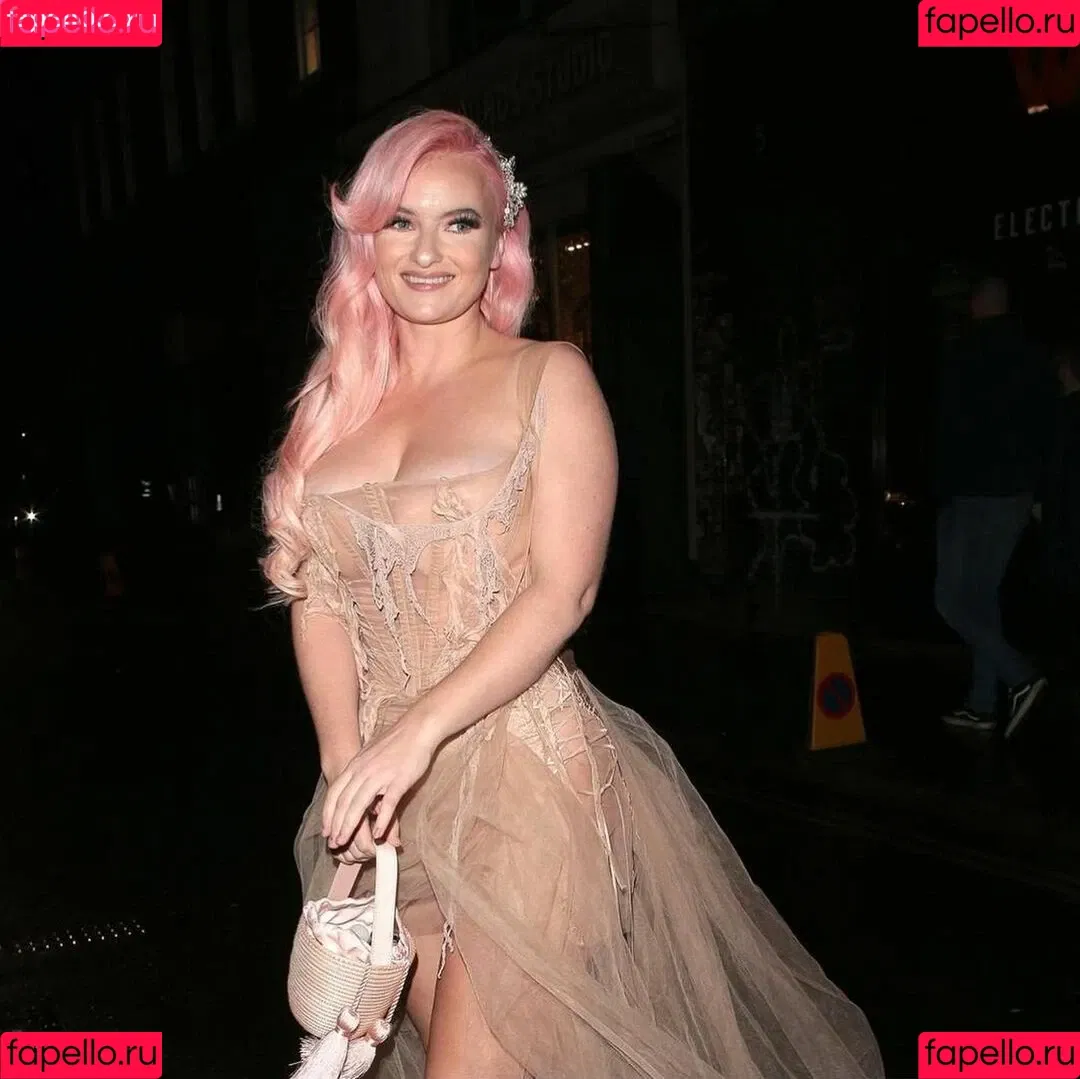 Grace Chatto Onlyfans Photo Gallery 
