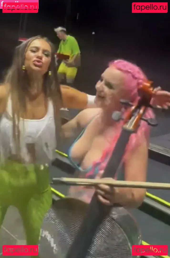 Grace Chatto Onlyfans Photo Gallery 