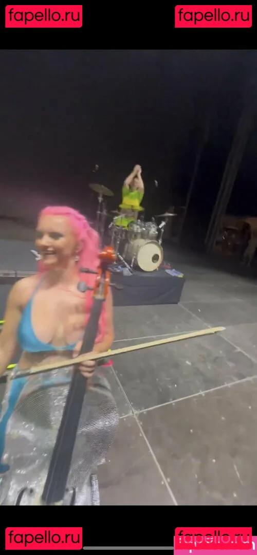 Grace Chatto Onlyfans Photo Gallery 