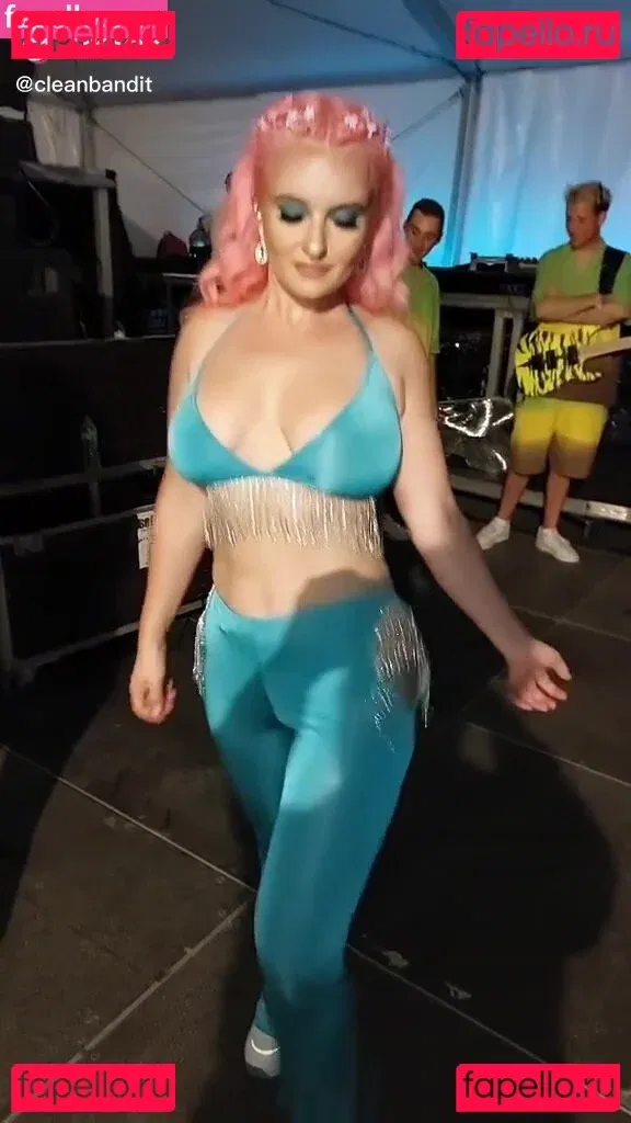 Grace Chatto Onlyfans Photo Gallery 