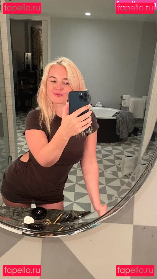 Grace Chatto Onlyfans Photo Gallery 